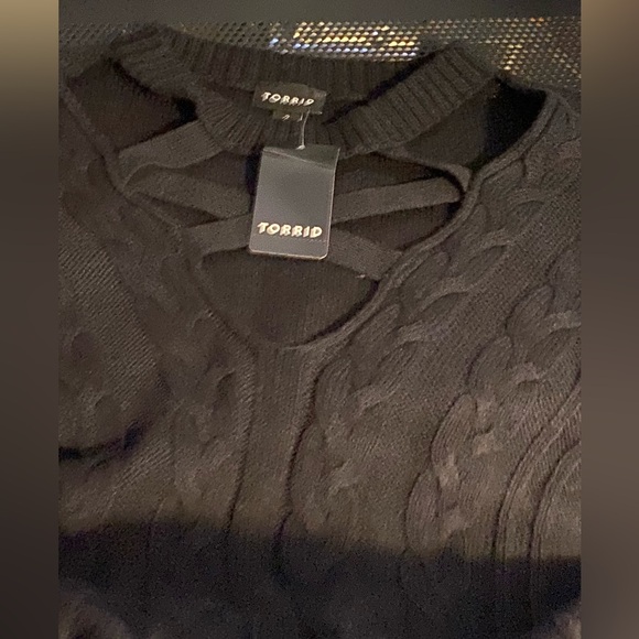 NWT Torrid Black Cable Cage Long Sleeve Pullover Sweater Size 2 (2X) - Picture 8 of 13